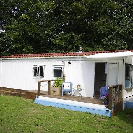 Вилла Rockets'S Retreat Bursledon Экстерьер фото